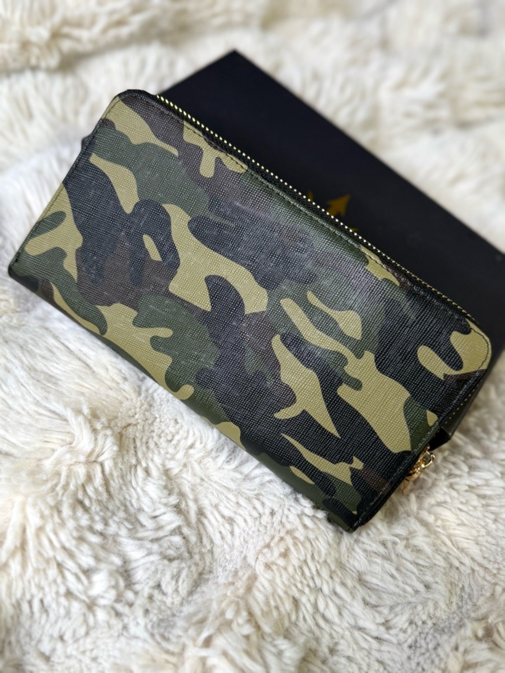 Camouflage Zip-Around Wallet - Green Camo
